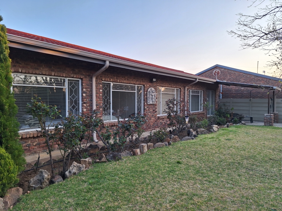 4 Bedroom Property for Sale in Vrede Free State